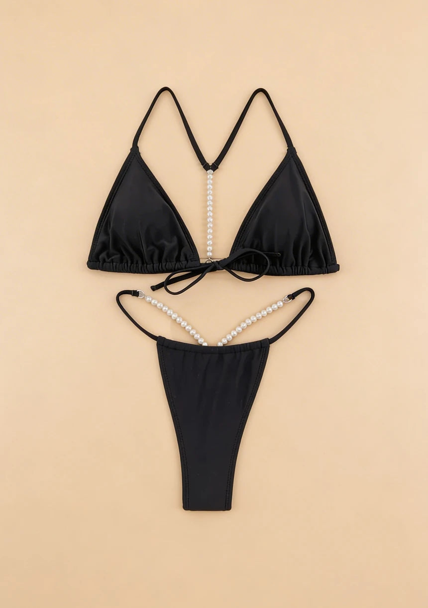 Bikini z perełkami na plecach