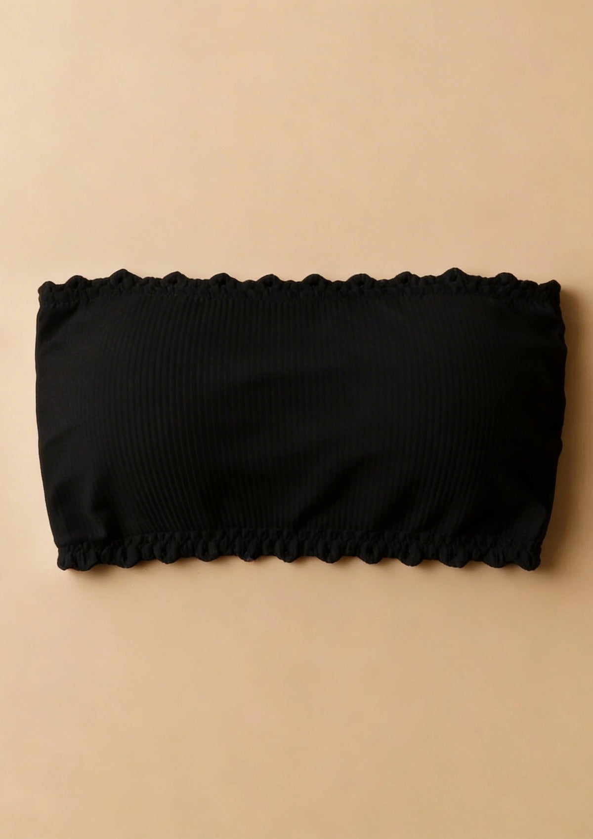 Biustonosz bandeau wykończony falbanką