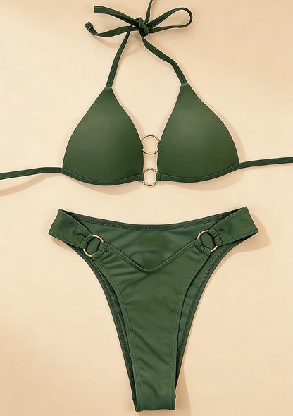 Bikini z elementami biżuteryjnymi