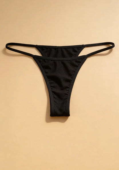 Prążkowane stringi z minimalistycznym krojem