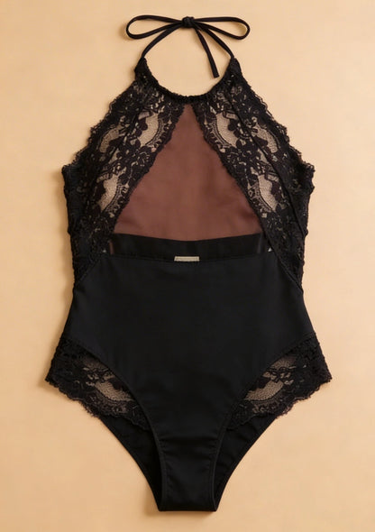 Body koronkowe z dekoltem halter