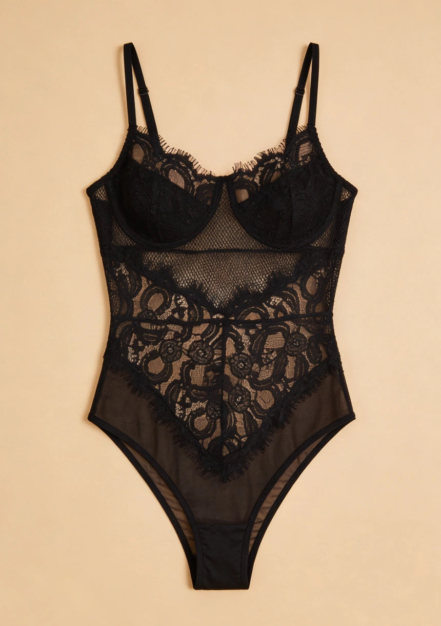 Body koronkowe z elementami transparentnymi