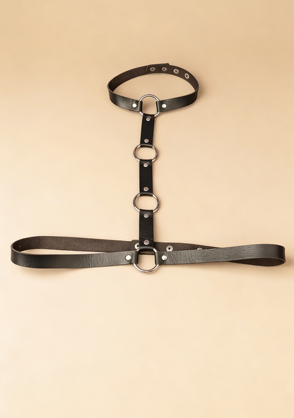 Harness na biust z regulowanymi zapięciami