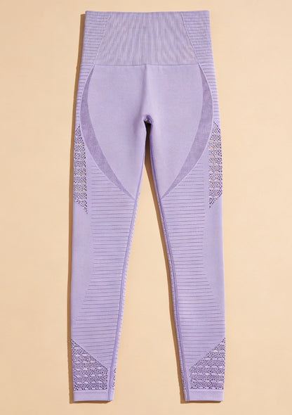 Legginsy sportowe z ozdobnymi wycięciami