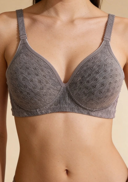 Biustonosz push-up z ozdobą na mostku