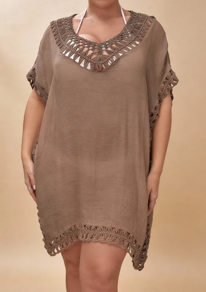Suknia plażowa plus size z regulowanym wiązaniem