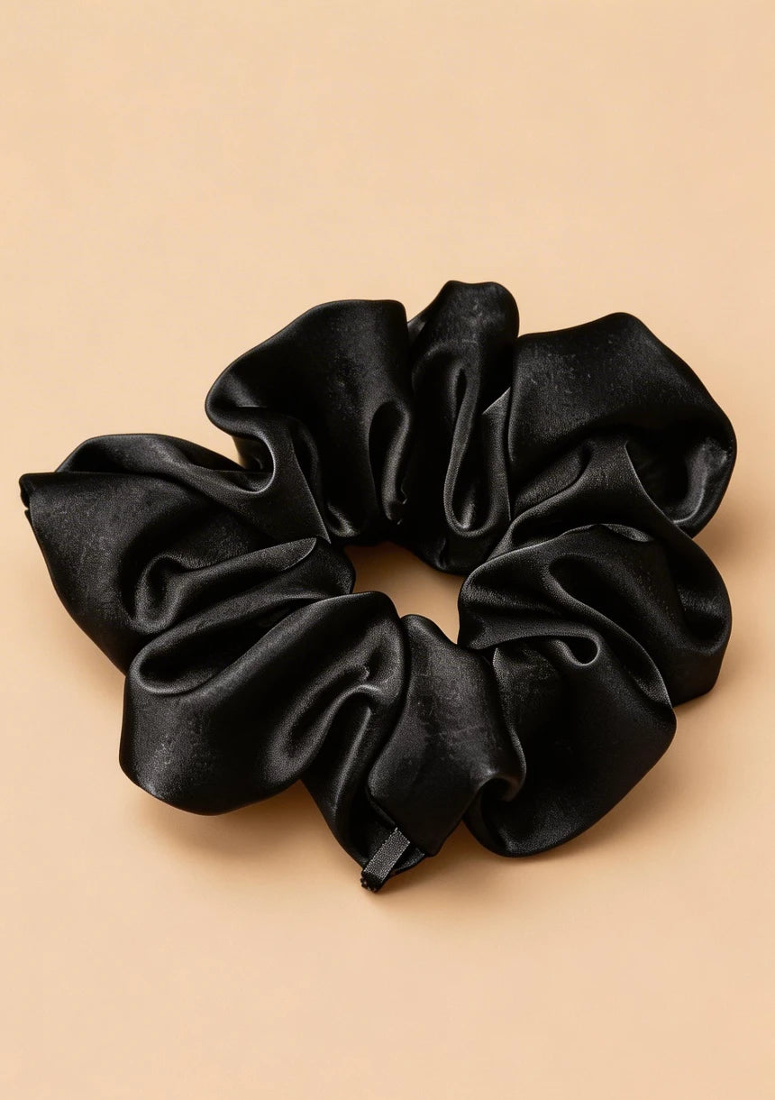 Satynowa frotka do włosów scrunchie